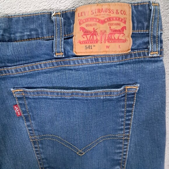 Levi's 541 Jean Men 41x31, Tag 42x34 Blue Stretch Denim Athletic Taper - Picture 4 of 16